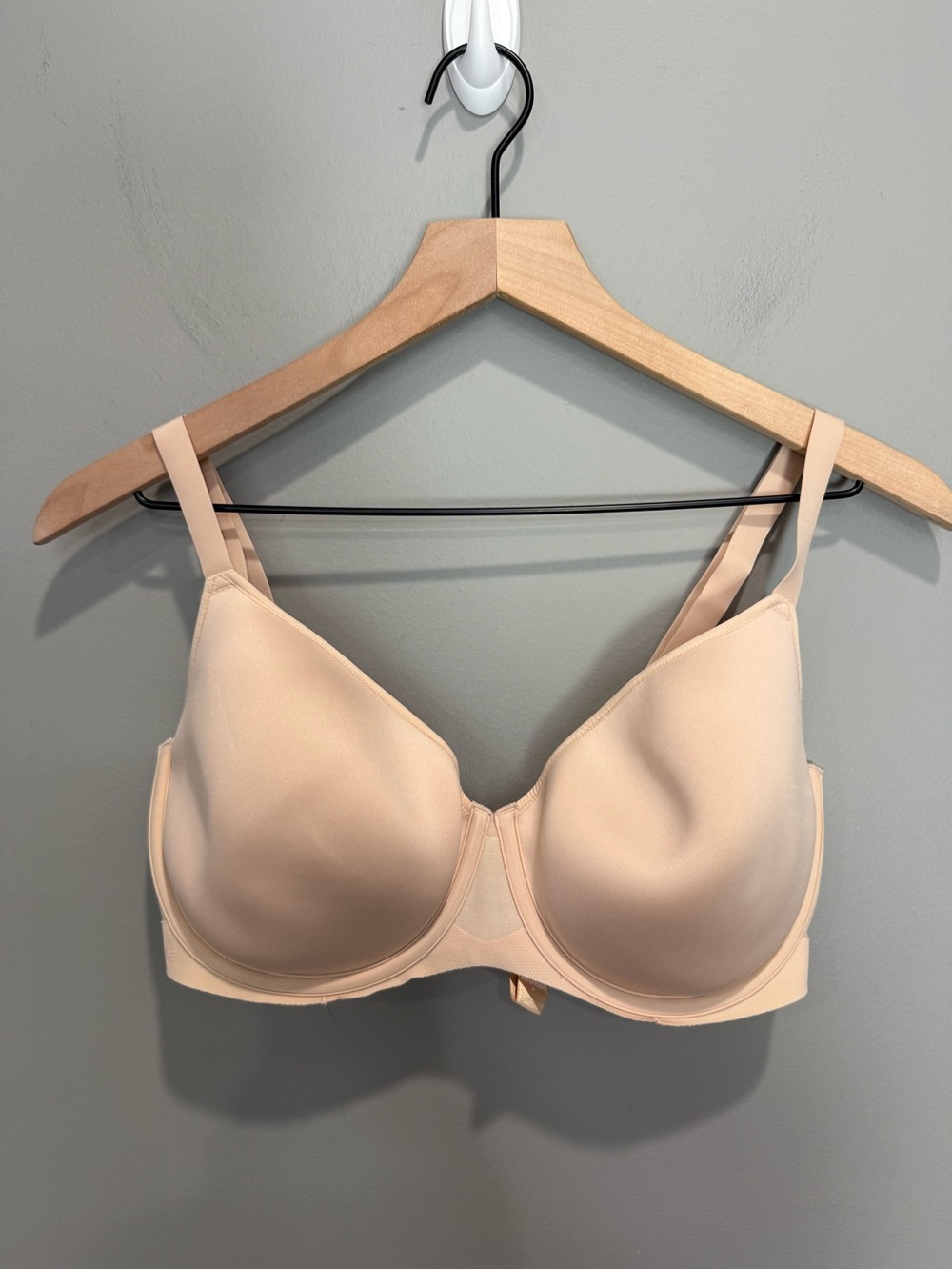 Chantelle Nude Seamless Underwire T-Shirt Bra 34DDD Beige Full Coverage
